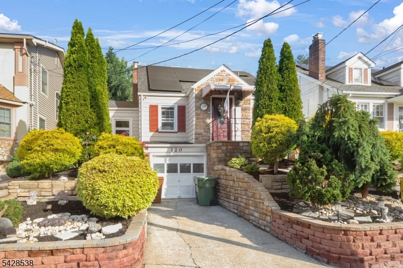 120 Livingston Rd