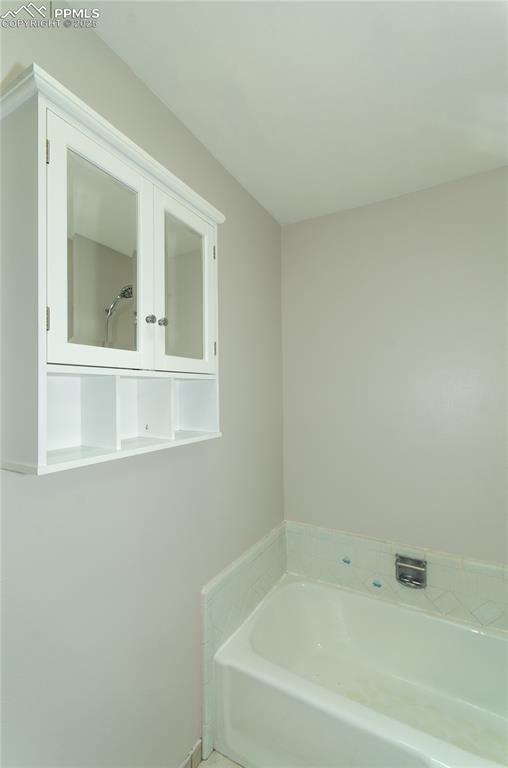 3620 E Cresta Loma Circle