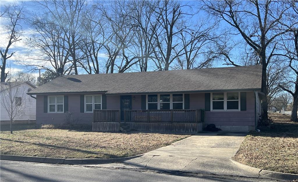 925 N Elm Street