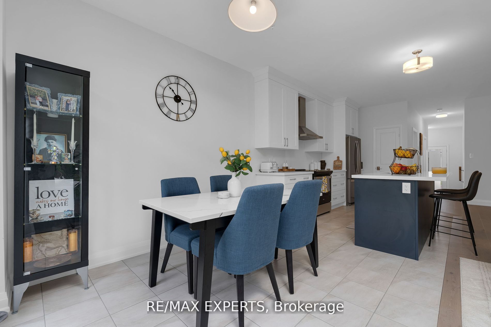 27 Sweet Cicely St