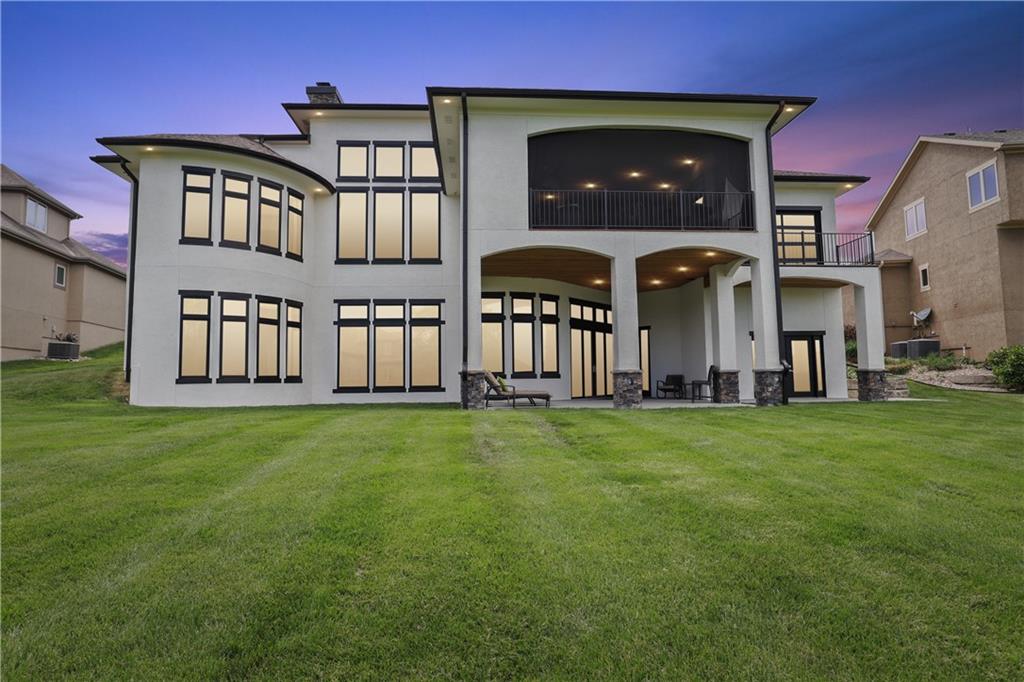 10239 N Kansas Avenue