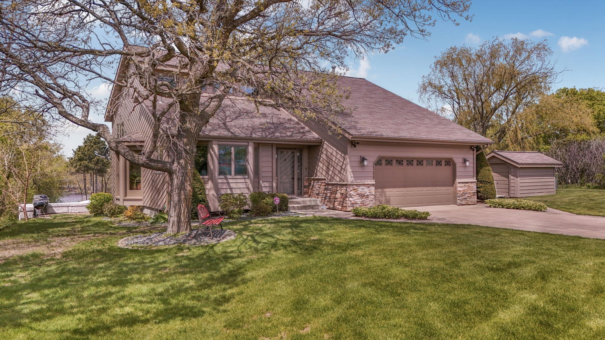 15675 Barley Road NW
