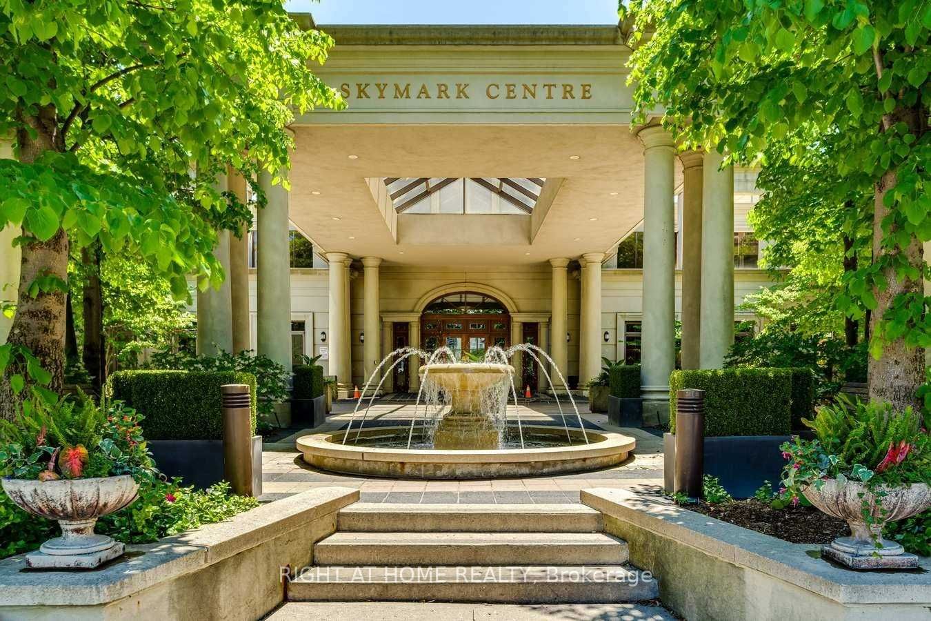 80 Harrison Garden Blvd 316