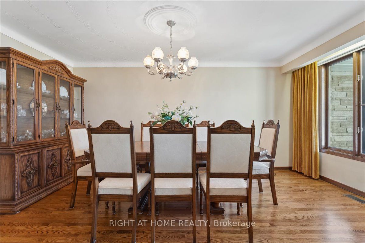52 Wellbrook Blvd