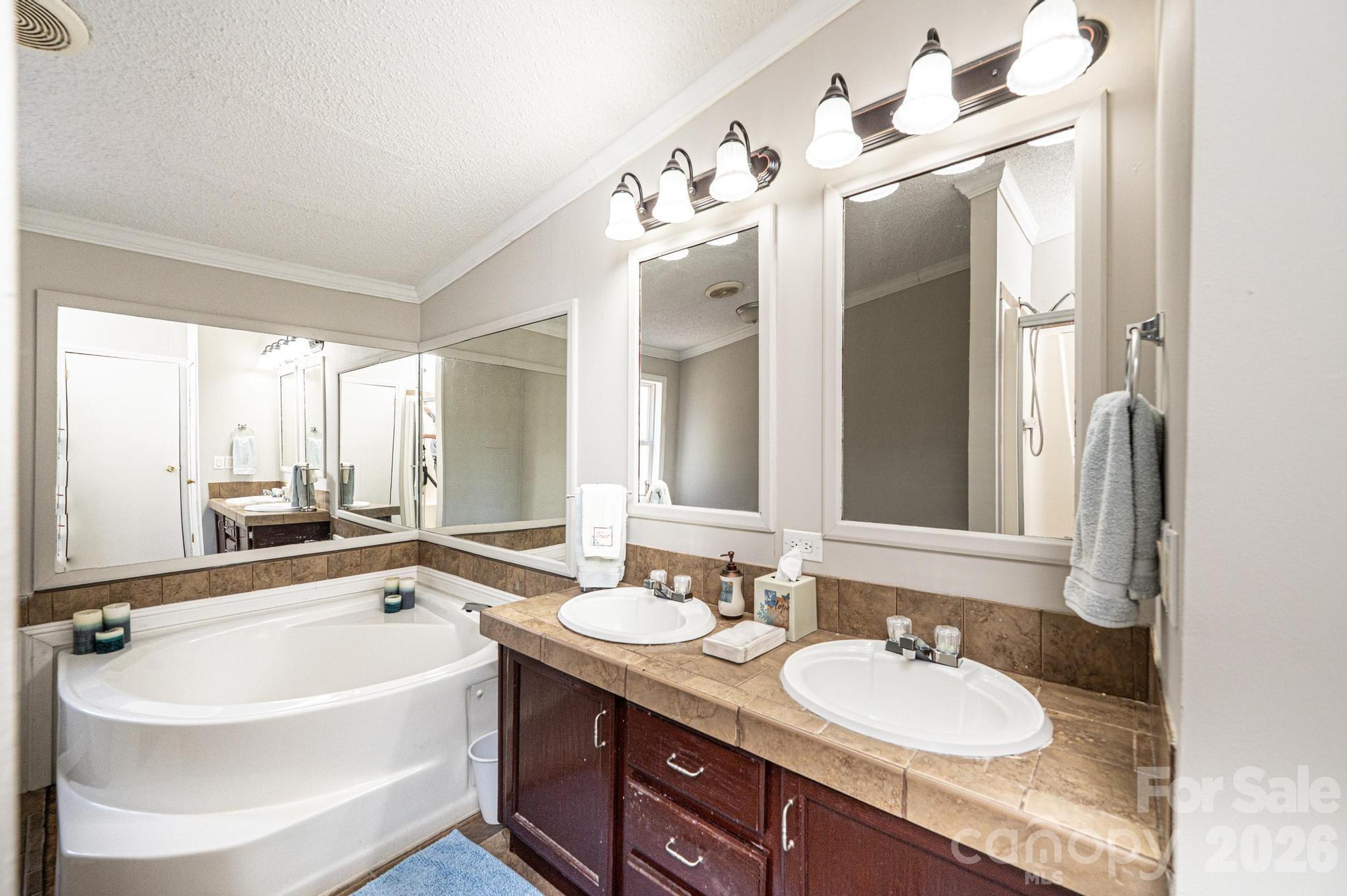 3825 Berry Creek Circle