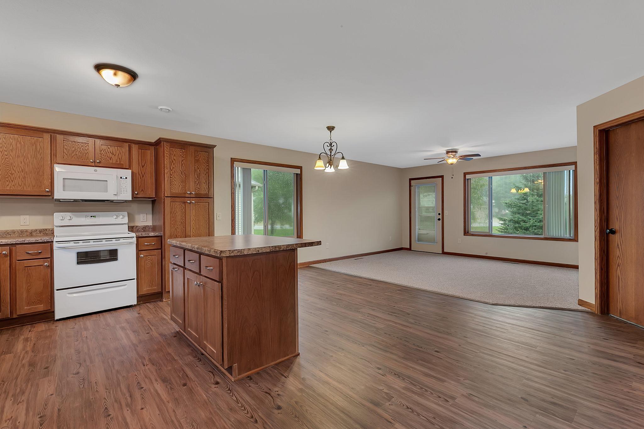 647 Cottonwood Avenue