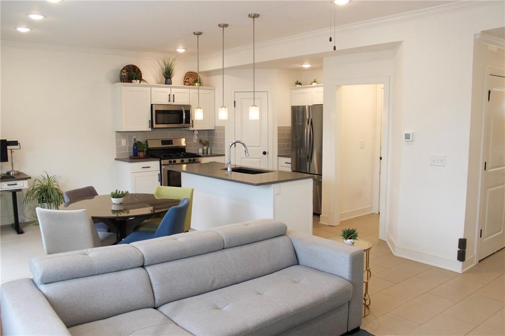 7370 Grand Slam Street