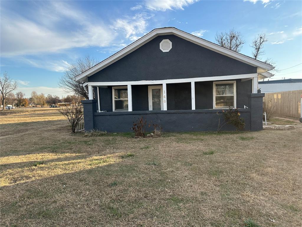 Great investment property opportunity on a larger lot. Inside offers a large living area and spacious bedrooms. Property has updated electrical, flooring, paint and is ready for its next owner.