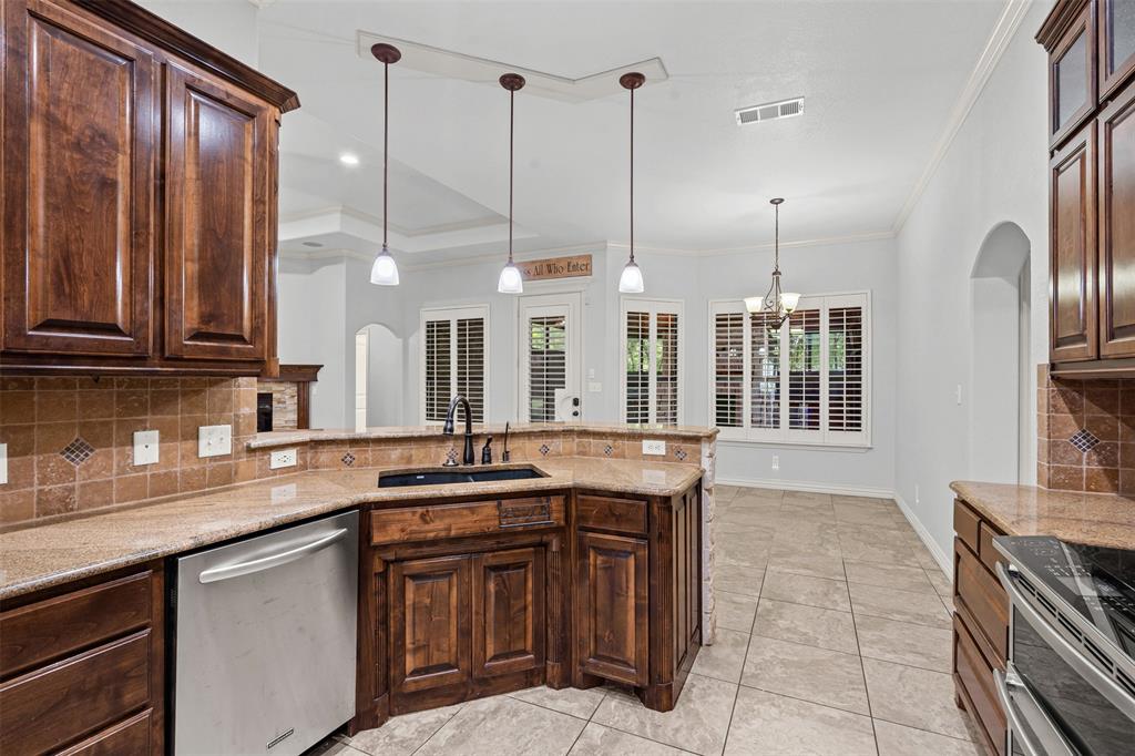 8922 Bellechase Road