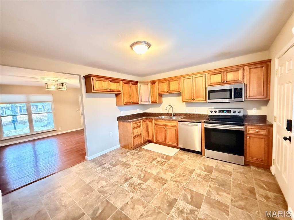 101 Meadowbrook Drive