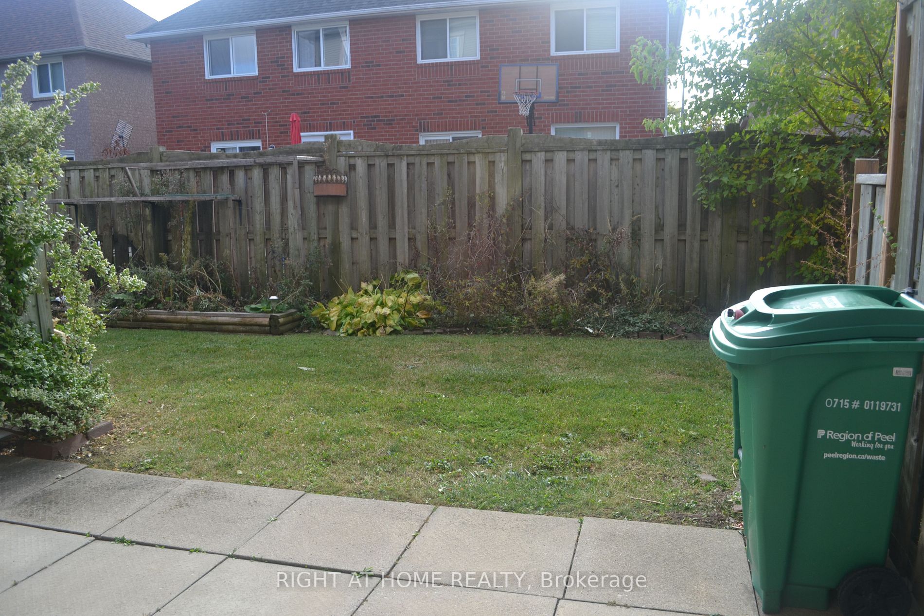 6950 W Tenth Line 12