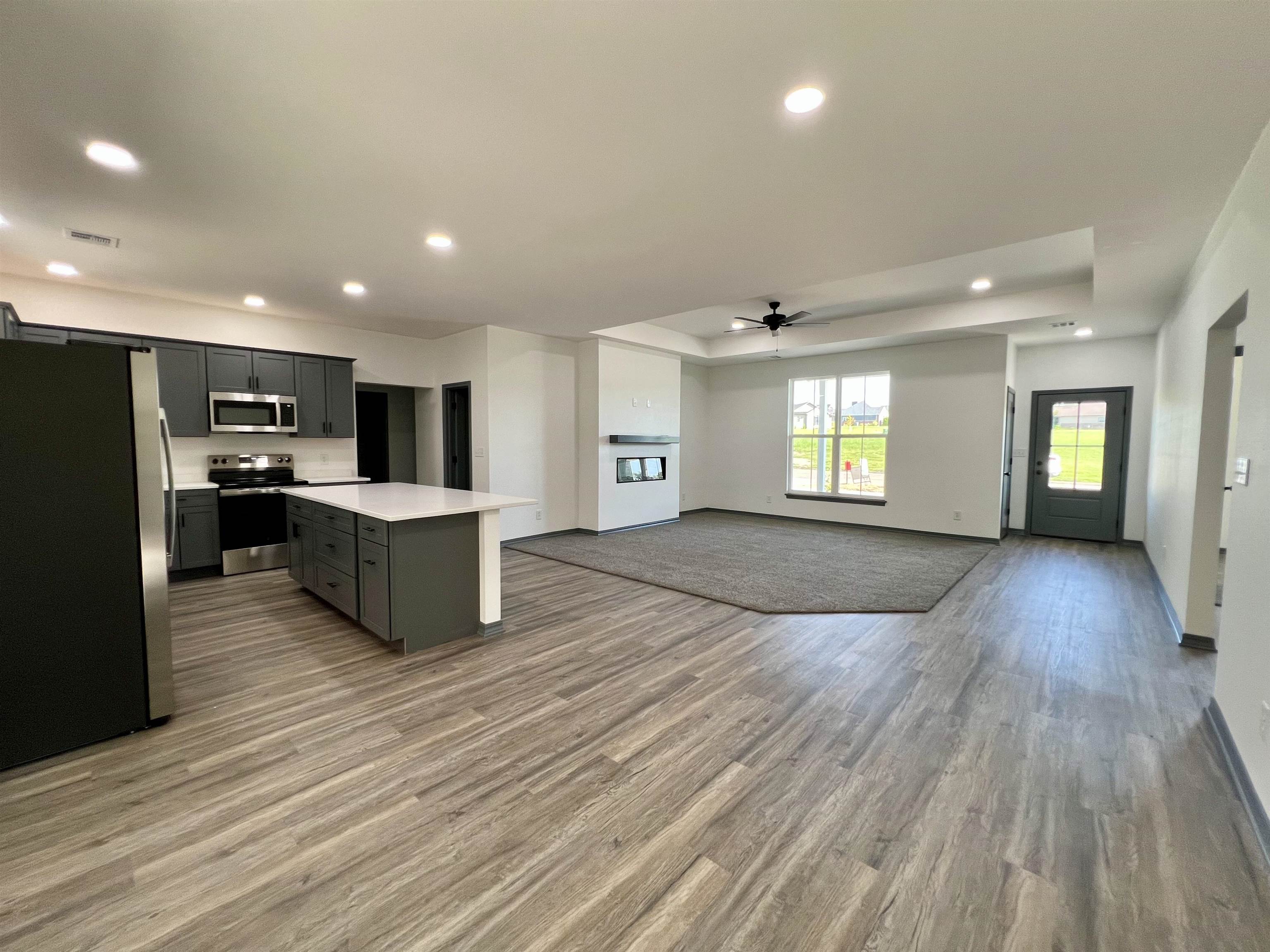 214 Castle Pines Dr