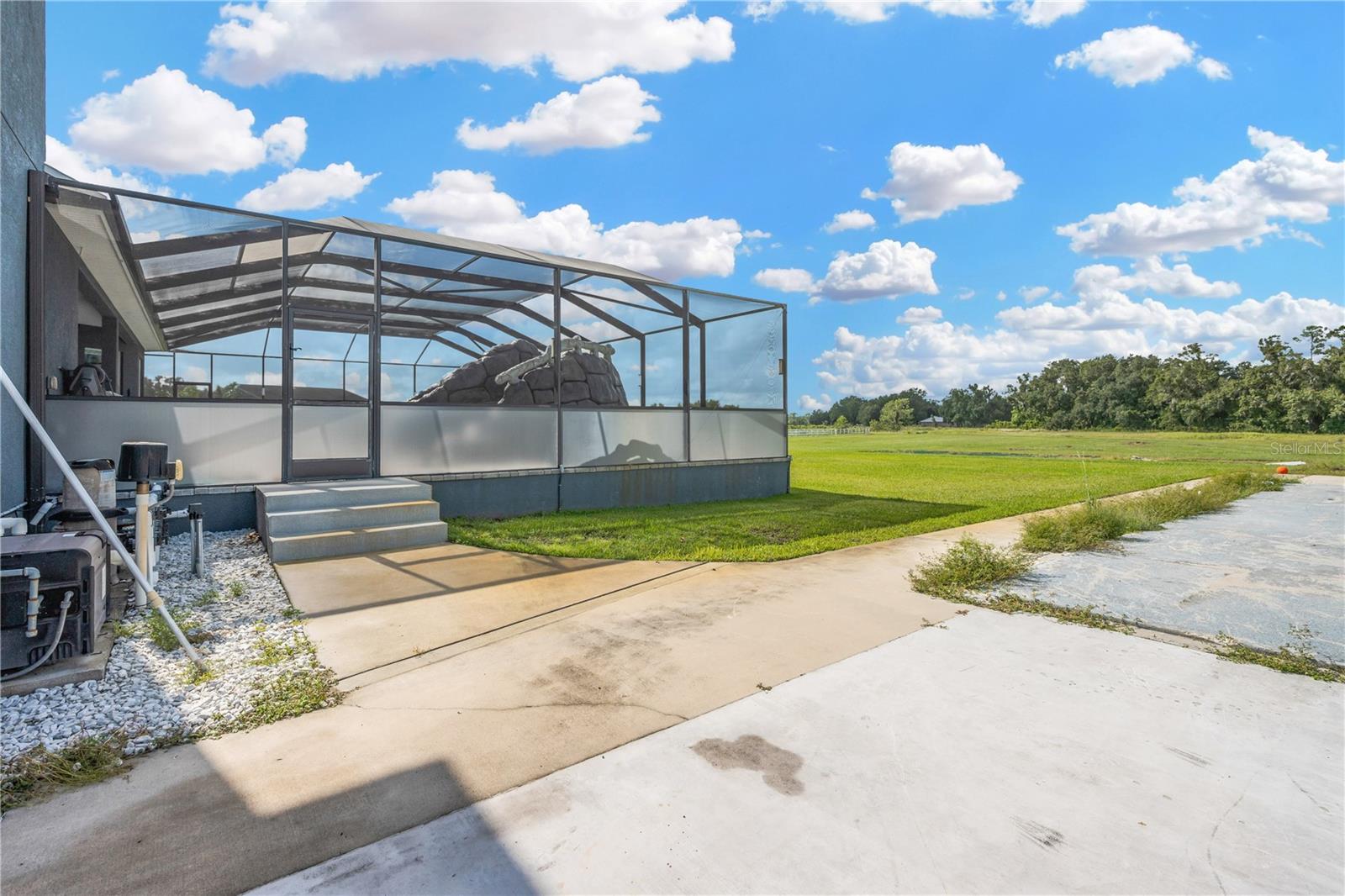 2850 Saddle Ridge Lane