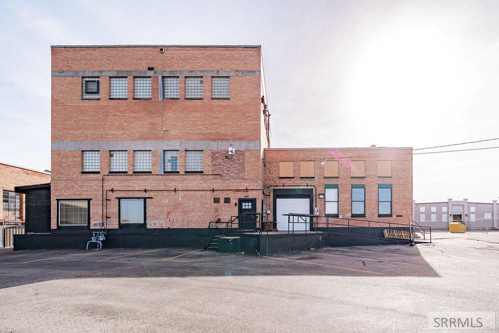 751 S Capital Avenue