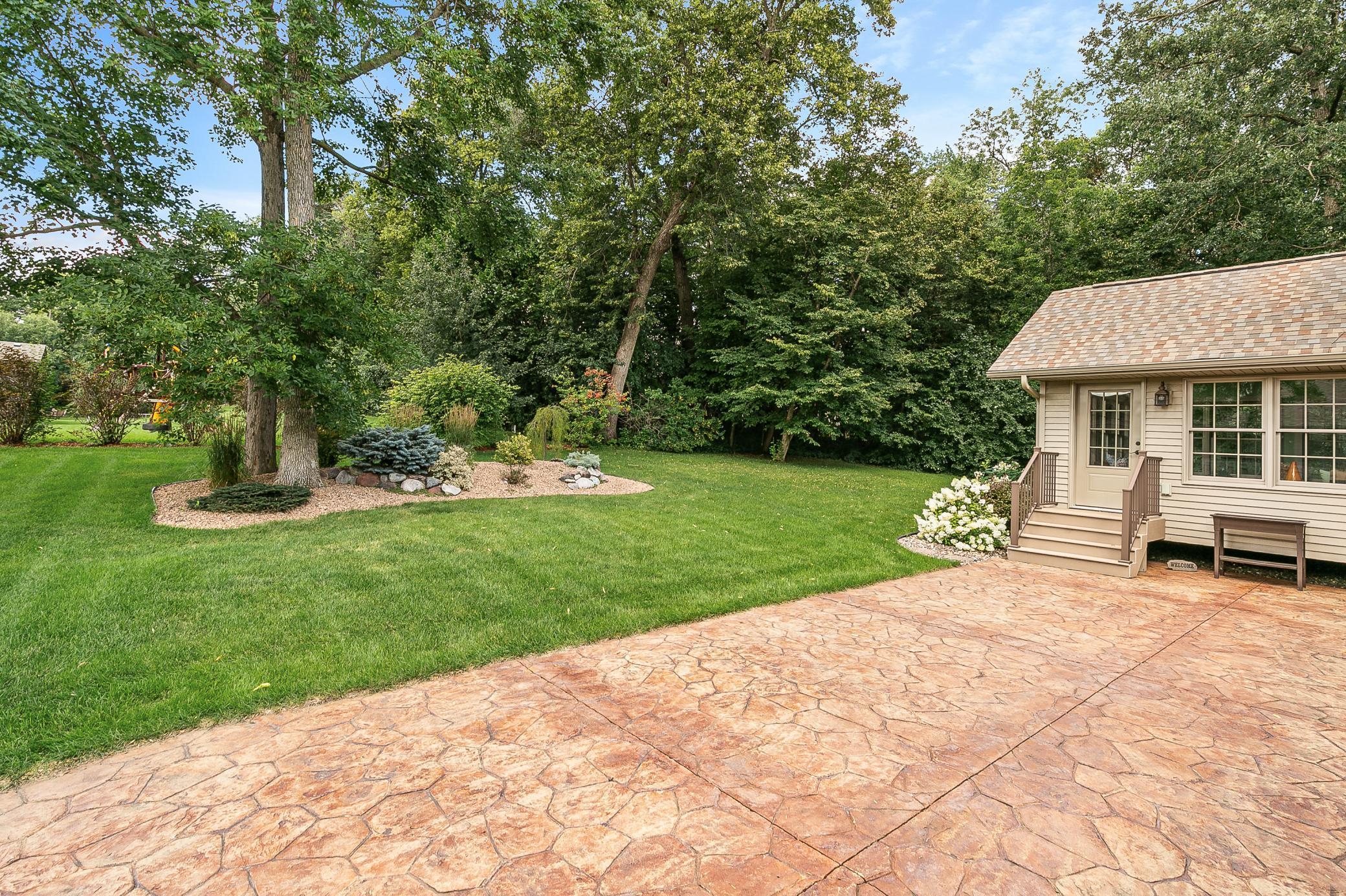 1301 Pondview Lane