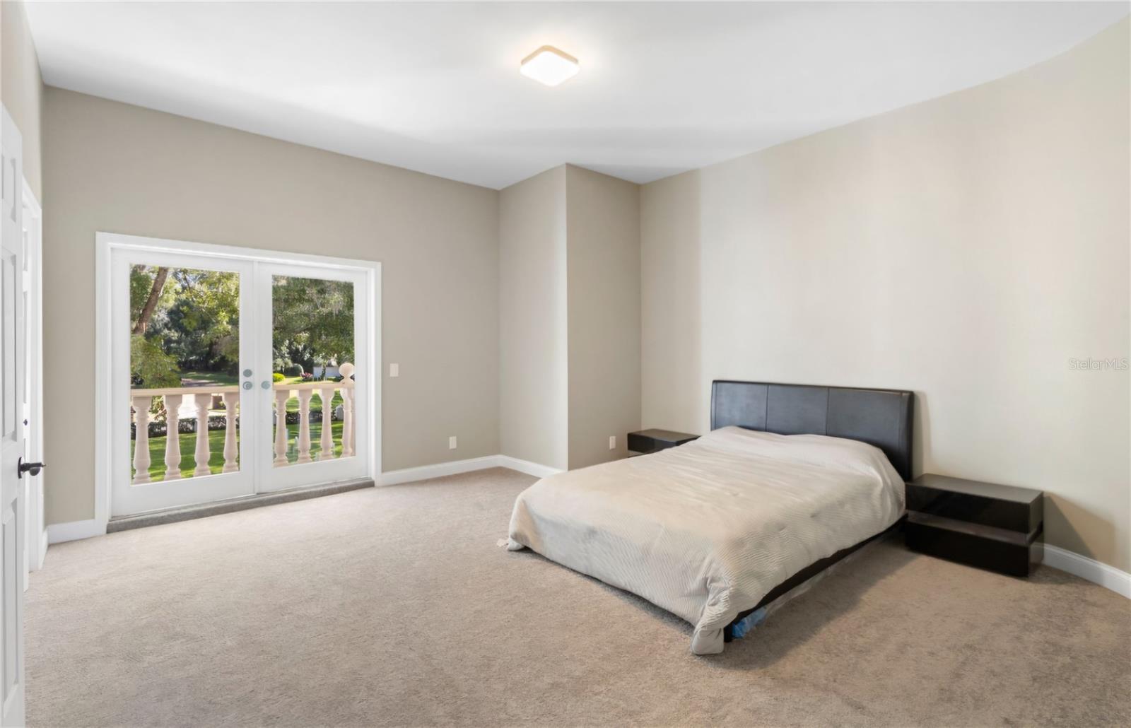 1126 Brownshire Court