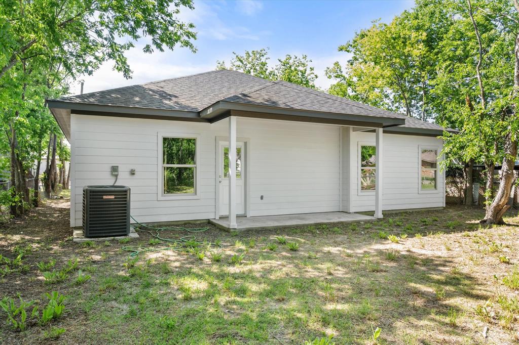 802 E 14th