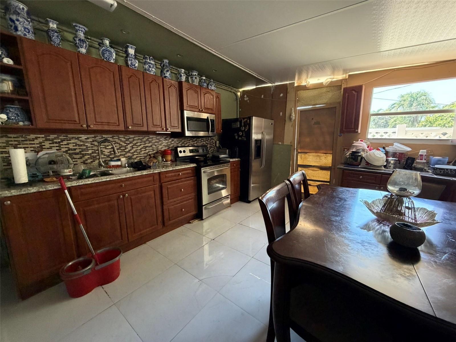 131 E 39th Street