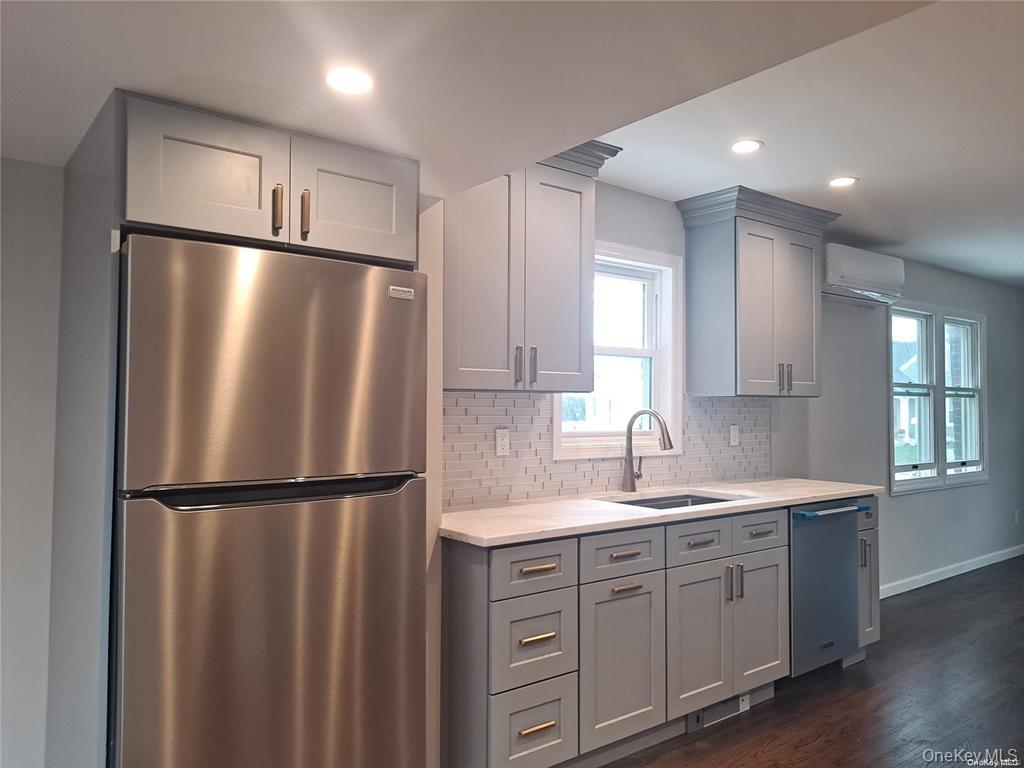 16 Cedar Drive 1st Fl