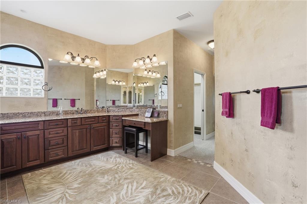 12392 Eagle Ct