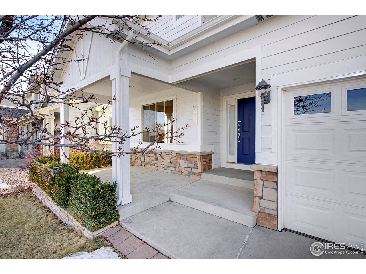 Seller offering $5000 appliance credit! Room to grow in this clean & spacious 6-bedroom home with an open layout designed for everyday living. 2-story living room w/floor to ceiling windows bathes this home in natural light. Large primary bedroom w/5pc bath & walk-in closet. Versatile main level bedroom is great for guests or a wonderful office space. Meticulous yard has large deck & garden boxes. Sweeping views of Mahaffey park & the foothills with no neighbors behind, creating a peaceful & private setting you'll love coming home to.