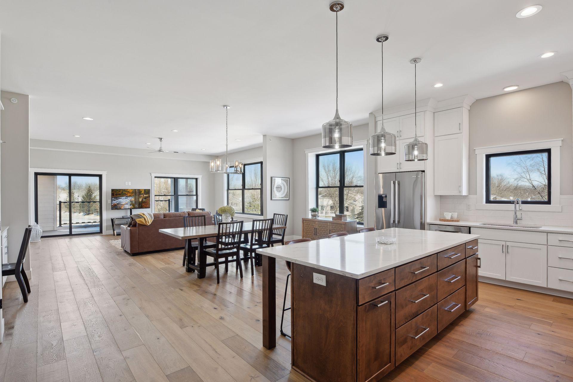 5734 Shady Oak Road S 12