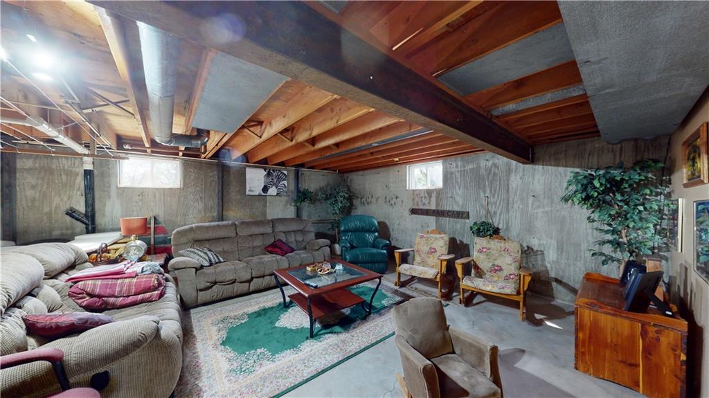 100 E Linden Street
