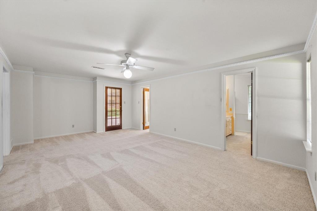 1101 Greenbriar Lane