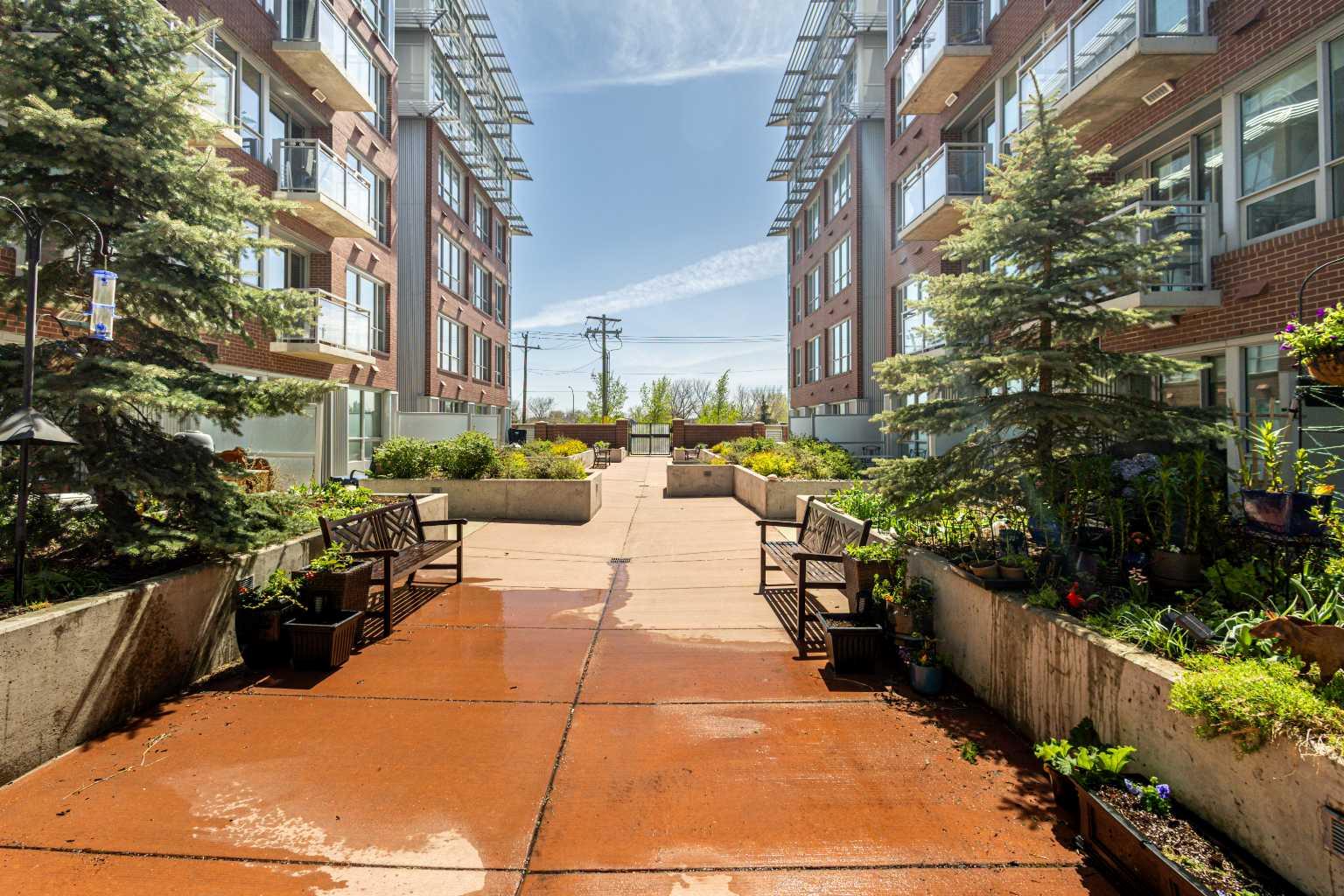 63 Inglewood Park SE 225