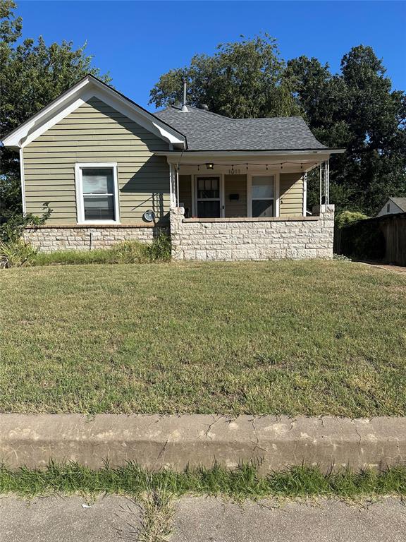 This little bungalow has so much potential. It is in a great location close to downtown OKC and so close to many restaurants and shopping for your convenience. It does have 2 large bedrooms with beautiful wood floors. @ full baths which is a great addition to the property. It does have a 1 car detached garage and a large back yard. This has been a rental property for the Seller so it does need a little TLC. It is being sold in "as is" condition. Does require a 24 hour notice to show.