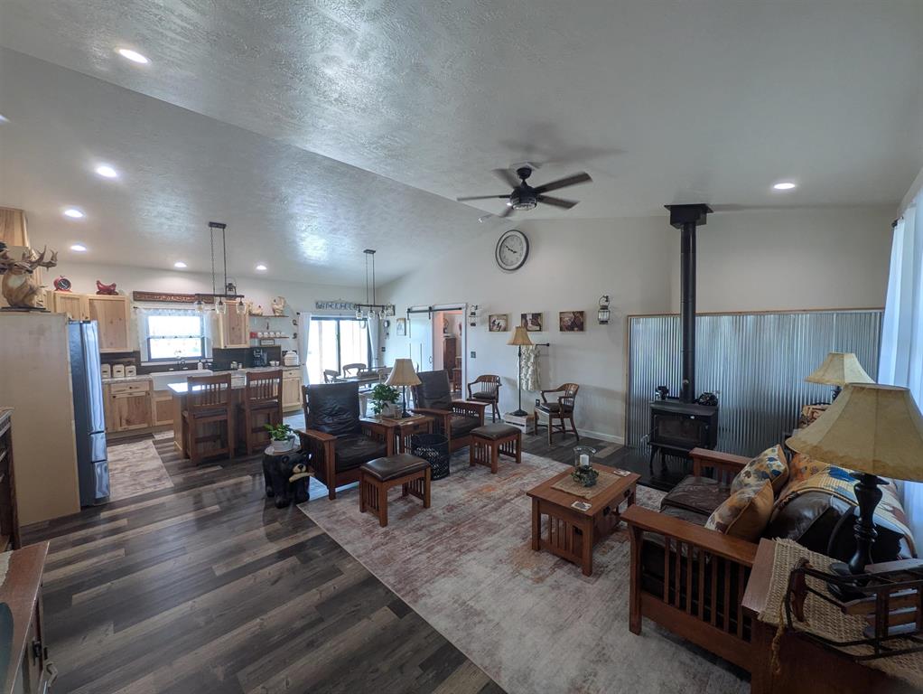 840 Lavender Ln
