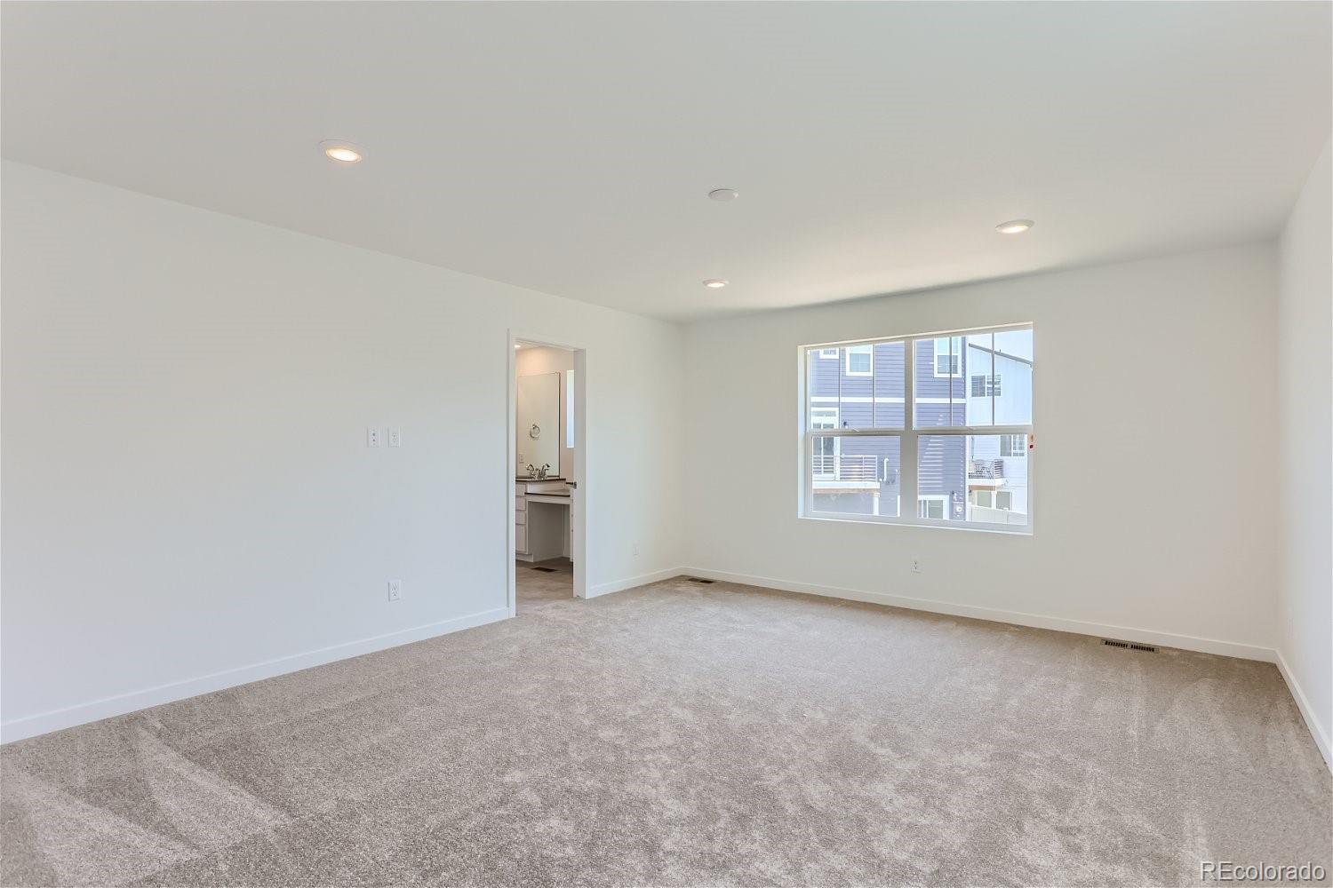 3944 N Picadilly Court