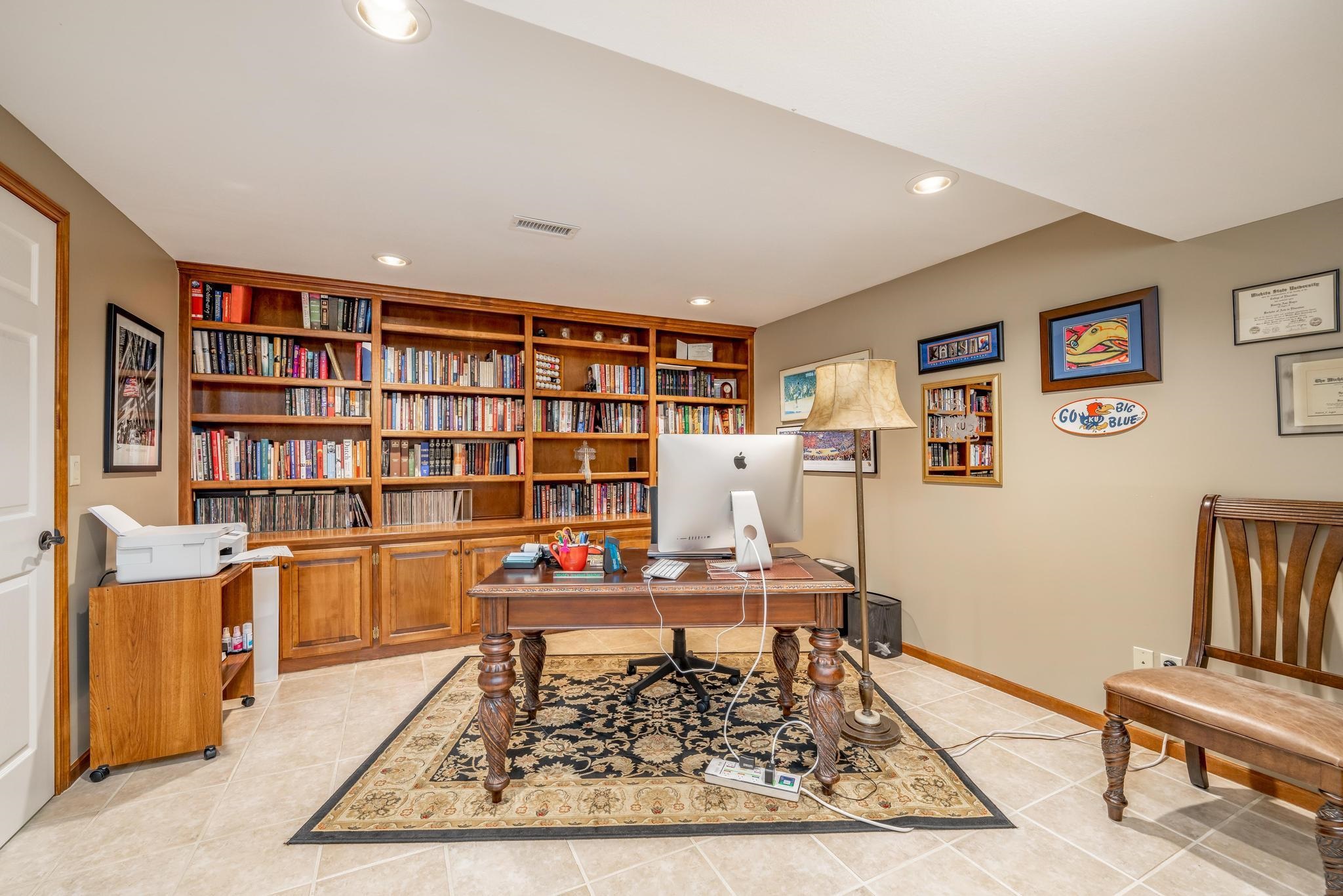 9402 E Woodspring St