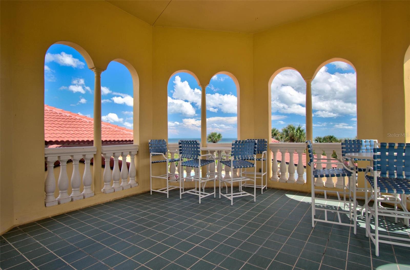60 Surfview Drive 823