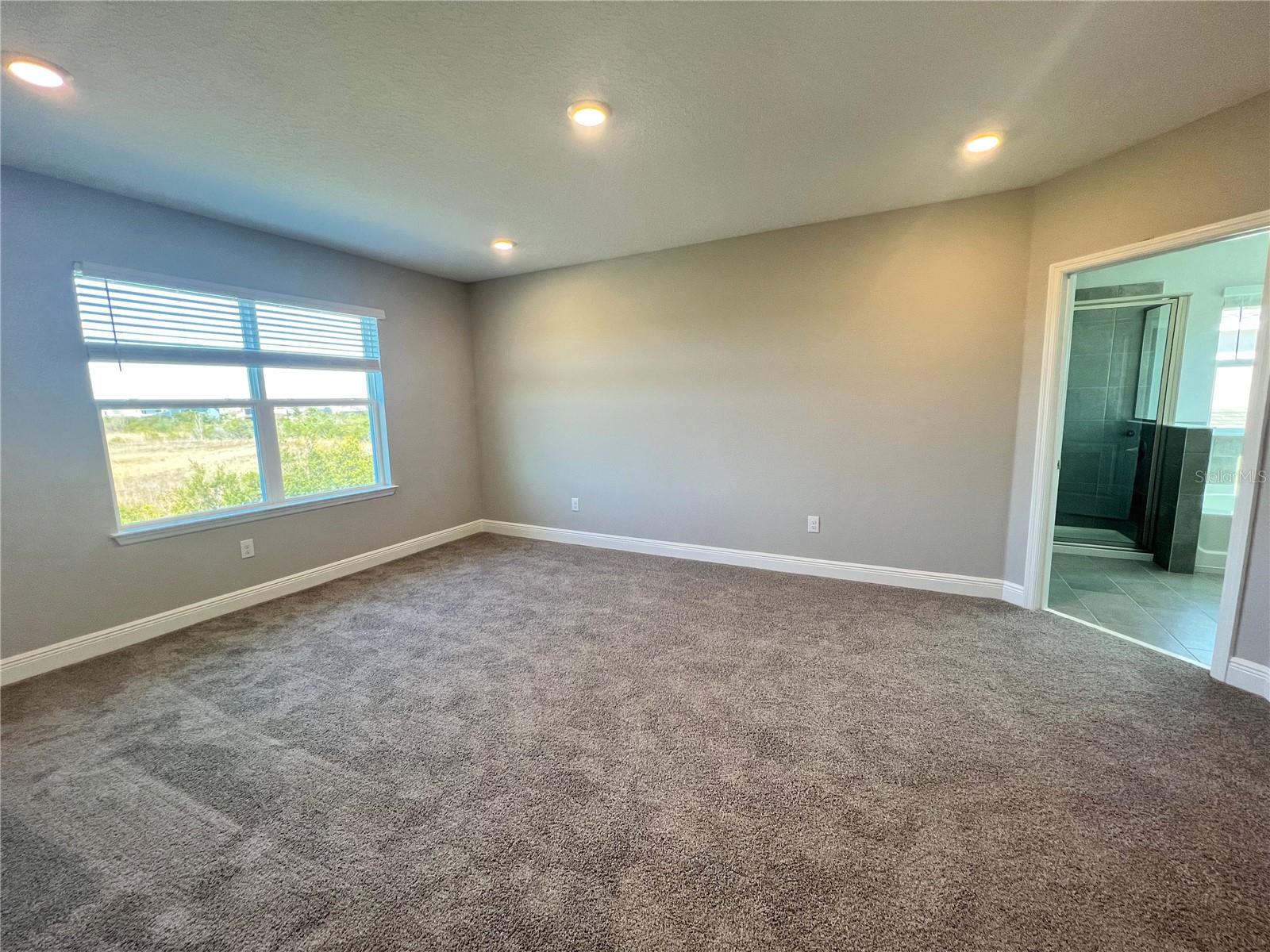 2315 Warren Acres Boulevard