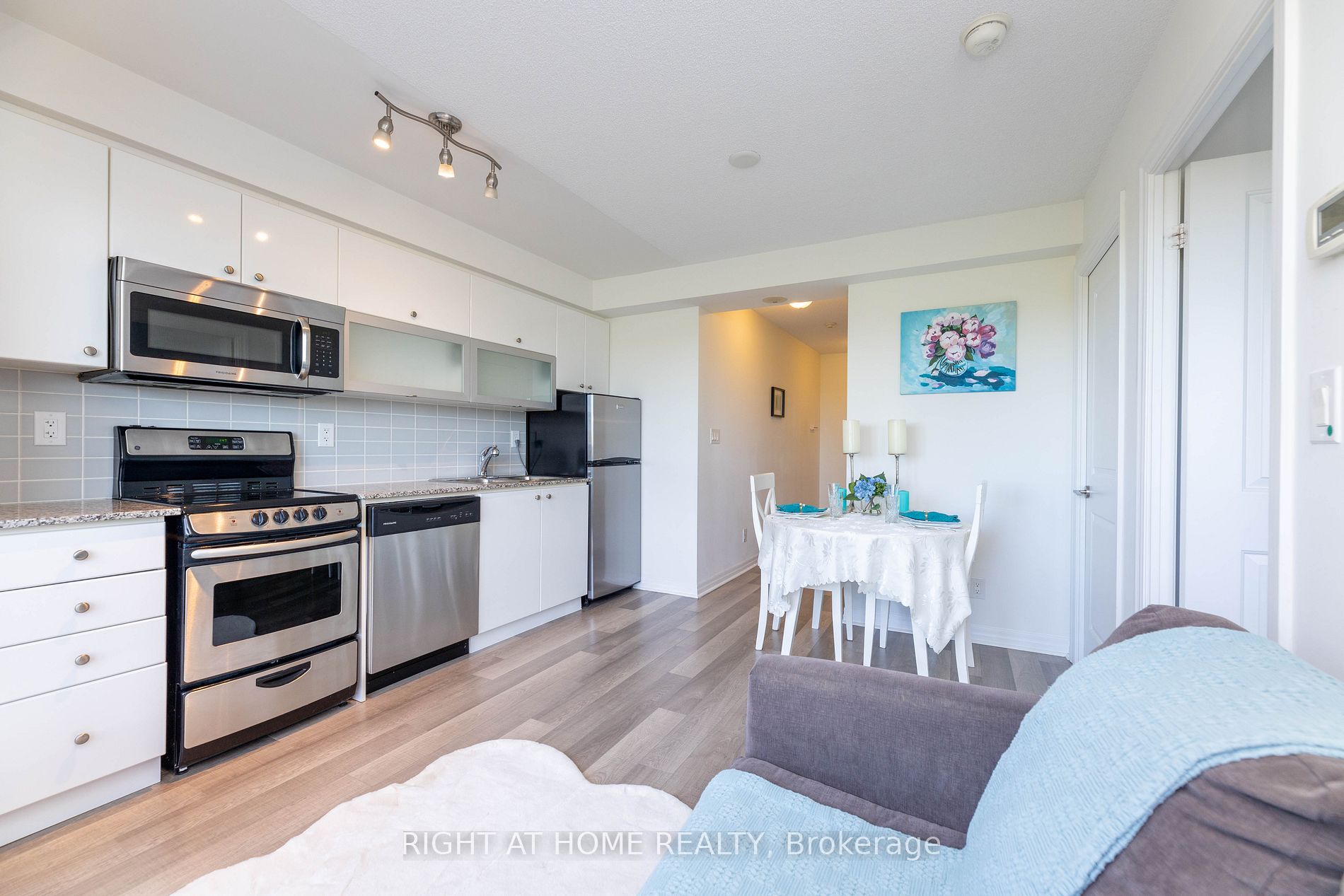2015 E Sheppard Ave 508
