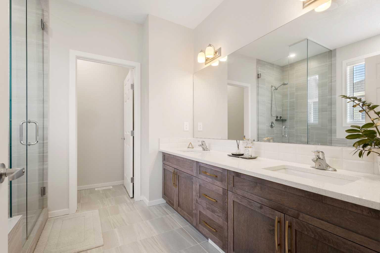 33 Carringham Heights NW