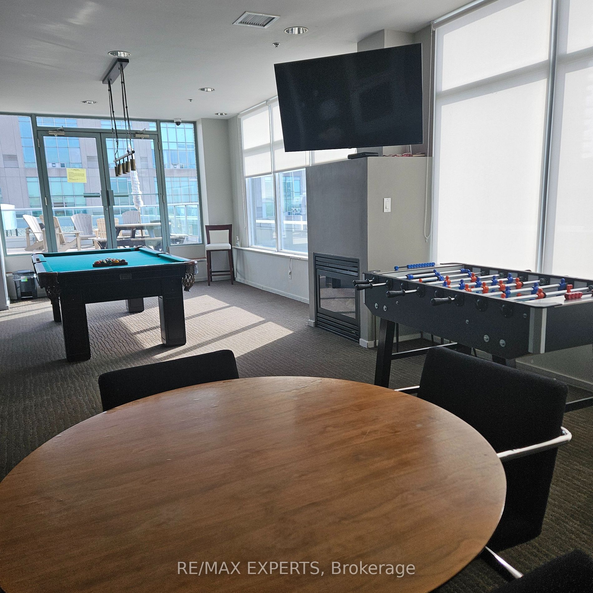 200 Manitoba St 426