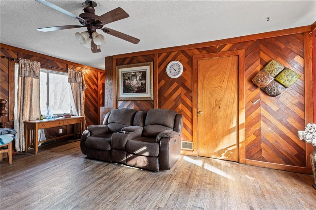 6502 Leavenworth Road