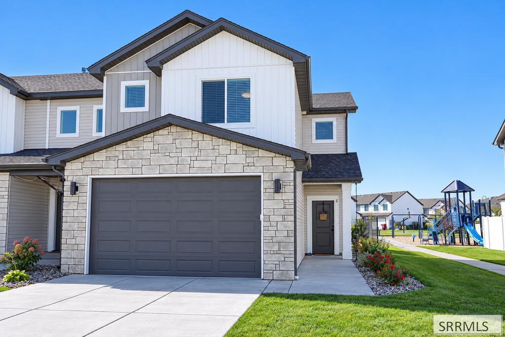 1122 Ashlyn Wy1 