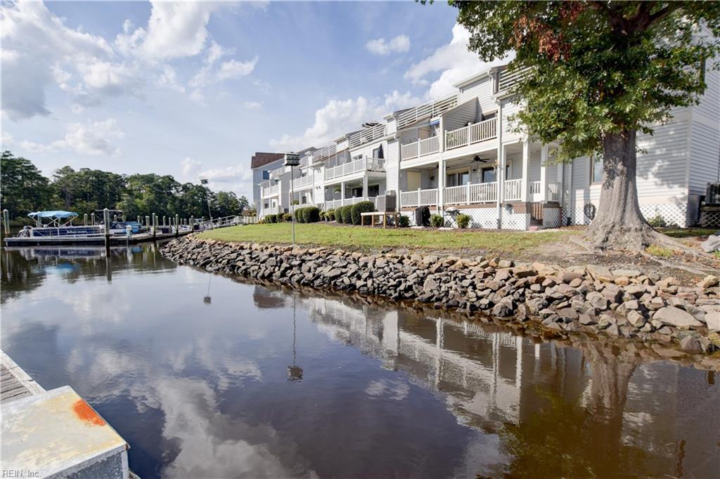 169 Harbor Watch Drive, Chesapeake, VA 