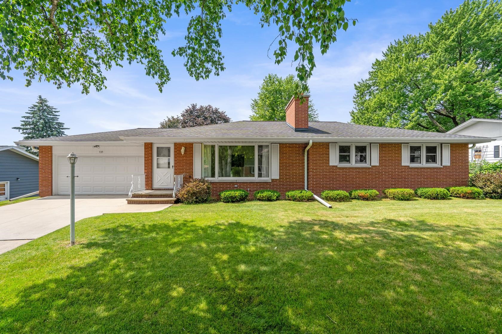 935 Marvelle Lane