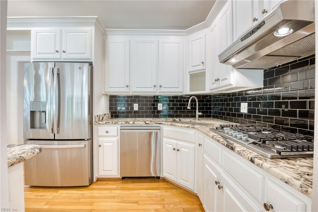 4904 Whitehaven Circle