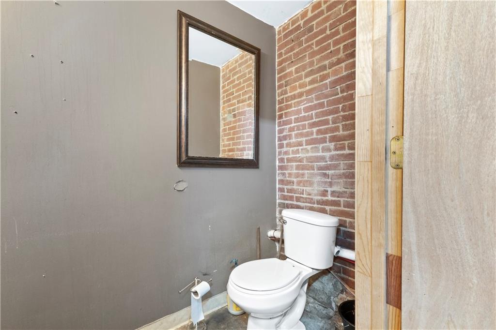 205 W Cherry Street