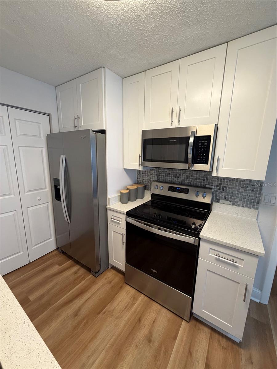 11520 Westwood 527