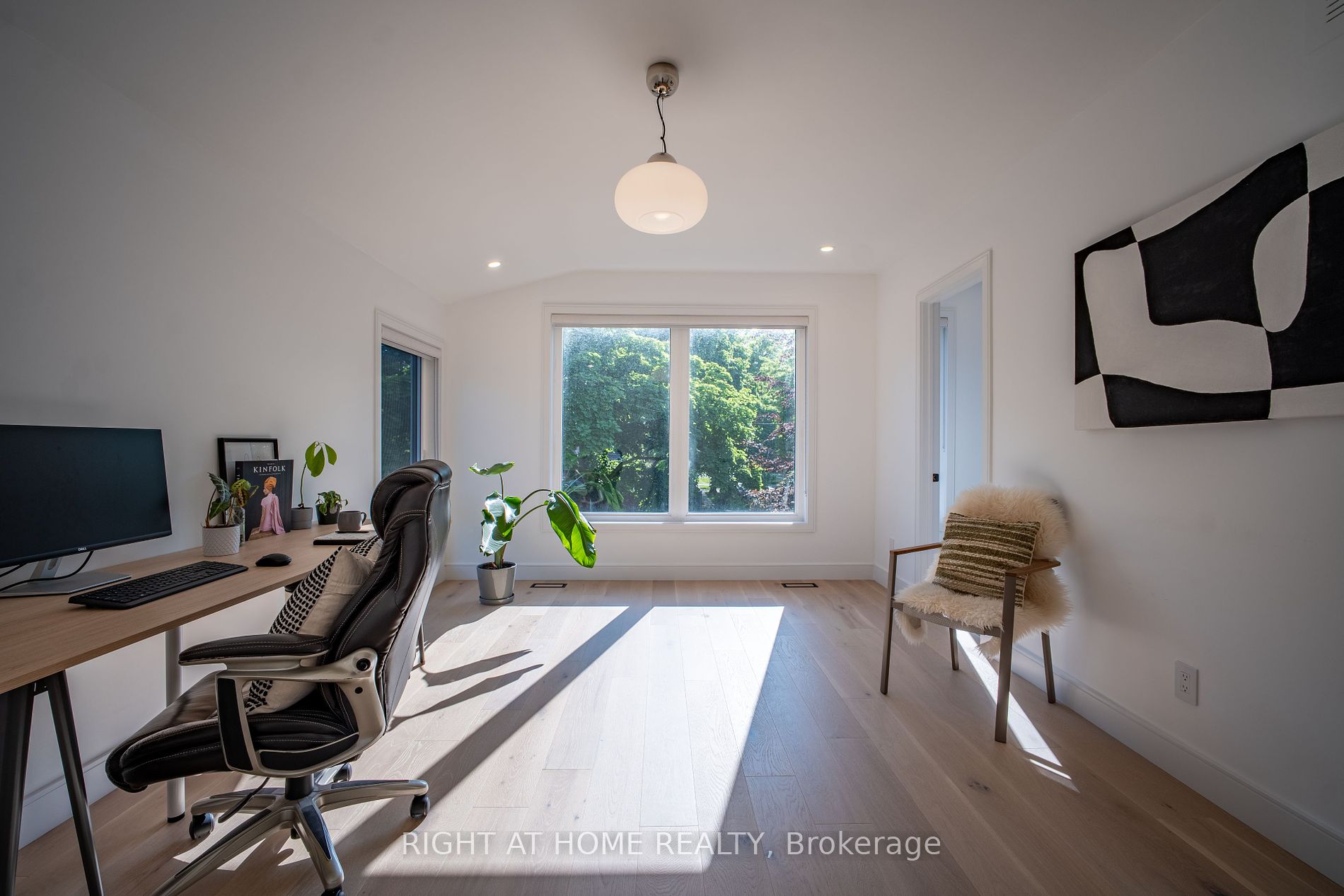 23 Chartwell Rd