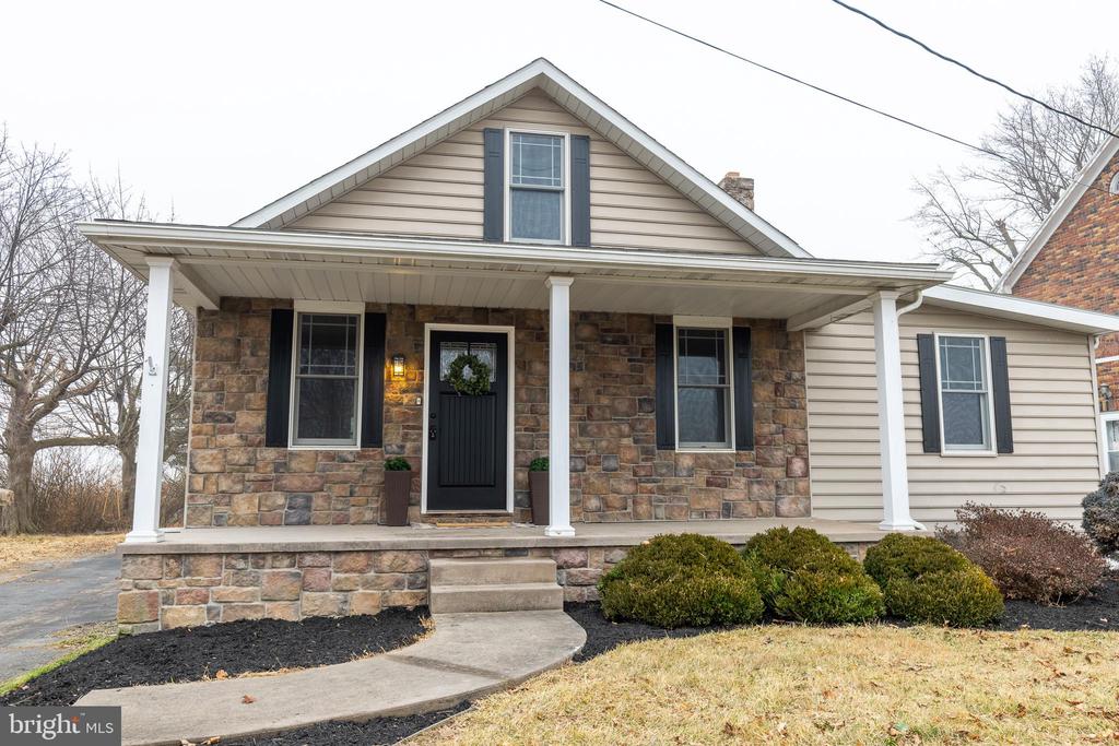 9745 Cumberland Highway