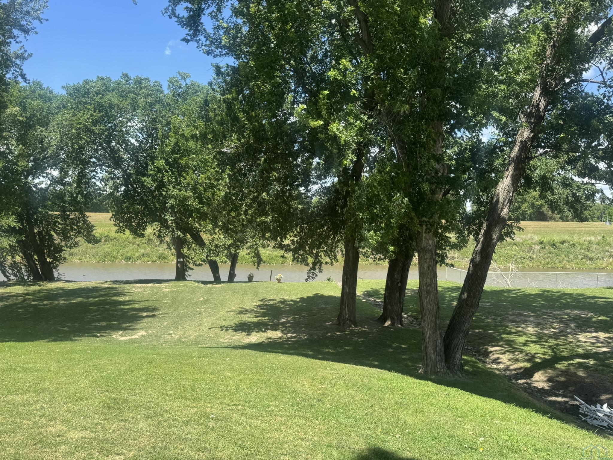 1121 River Drive