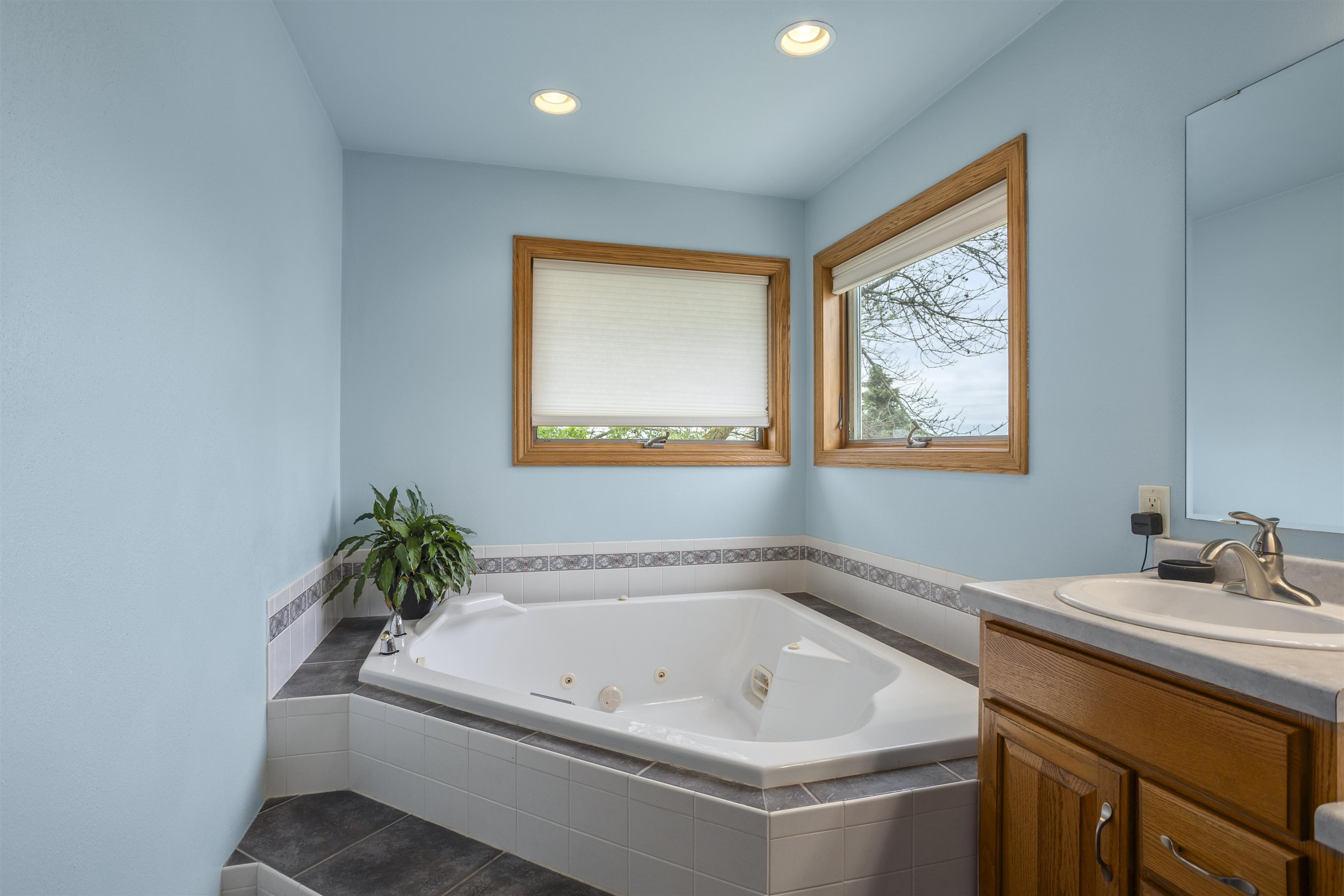 1501 E WYNDMERE Drive