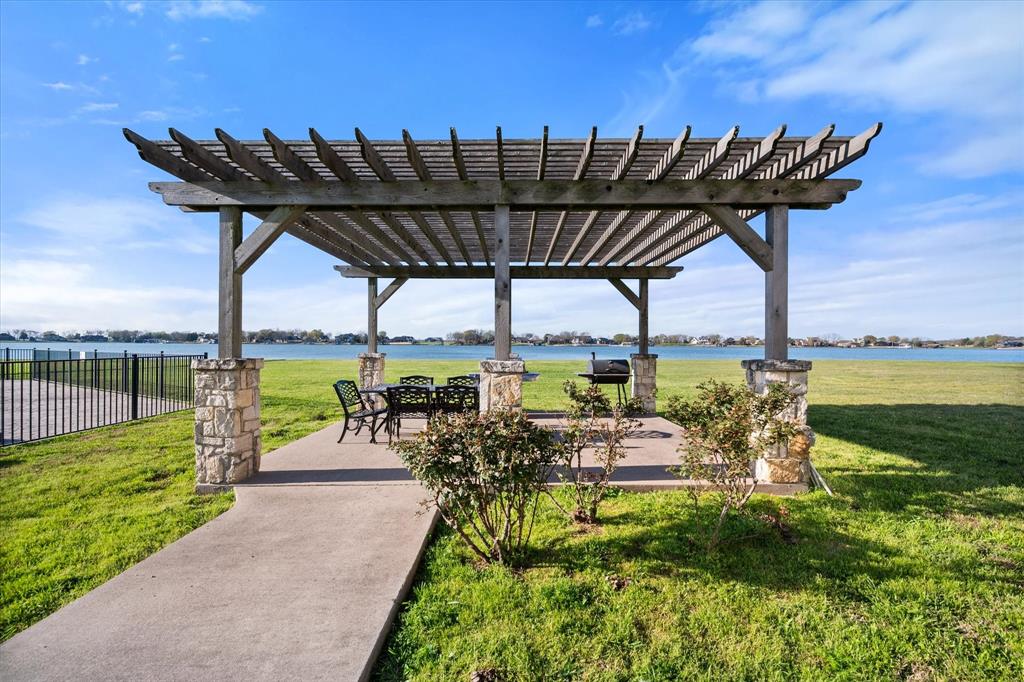 9900 Northshore Boulevard 3408